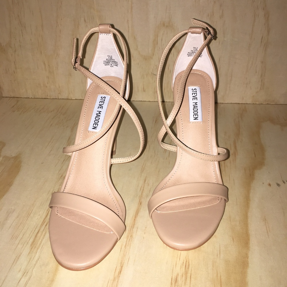 Steve Madden Women's Feliz Dress Sandal - Picture 7 of 7